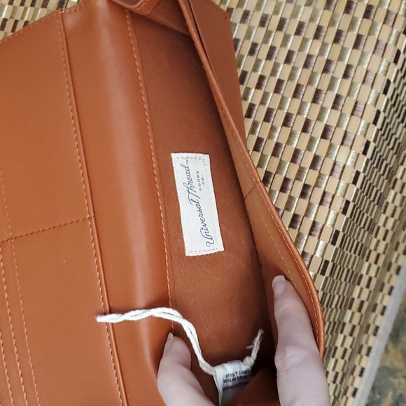 NWOT Universal Threads Wallet - Picture 7 of 10